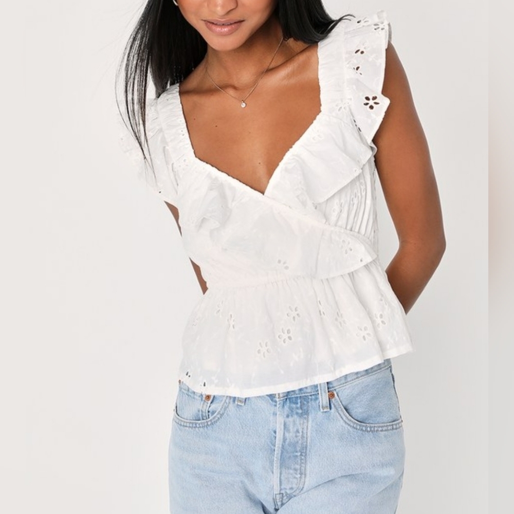 NWOT Lulu's Ivory Eyelet Top - Embroidered Peplum Top